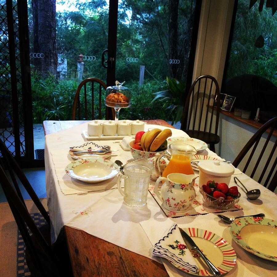 Whispering Pines Bed And Breakfast Collie Esterno foto